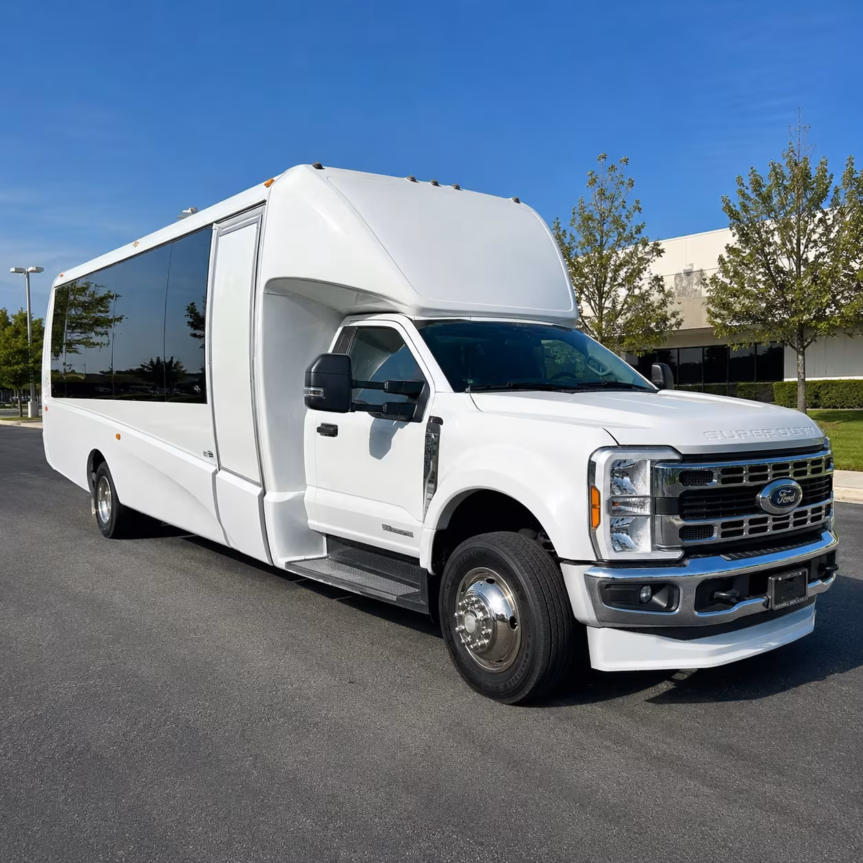 how the type of bus changes the price in glendale arizona
