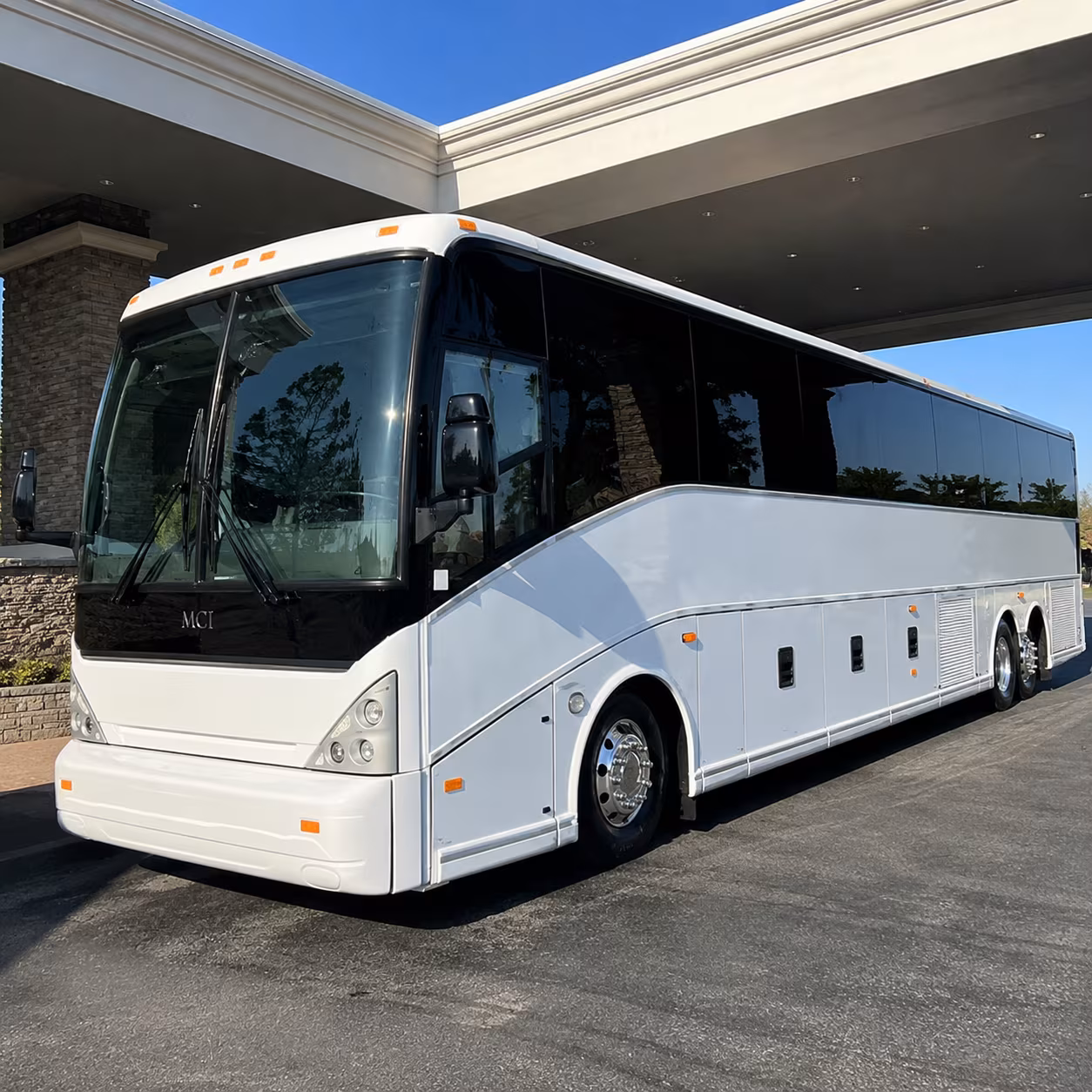 why groups across the phoenix metro choose glendalecharterbuscompany com for glendale sports travel